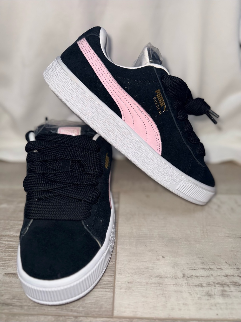 NIB PUMA Suede XL Black Pink Women’s 8.5 Platform Sneakers